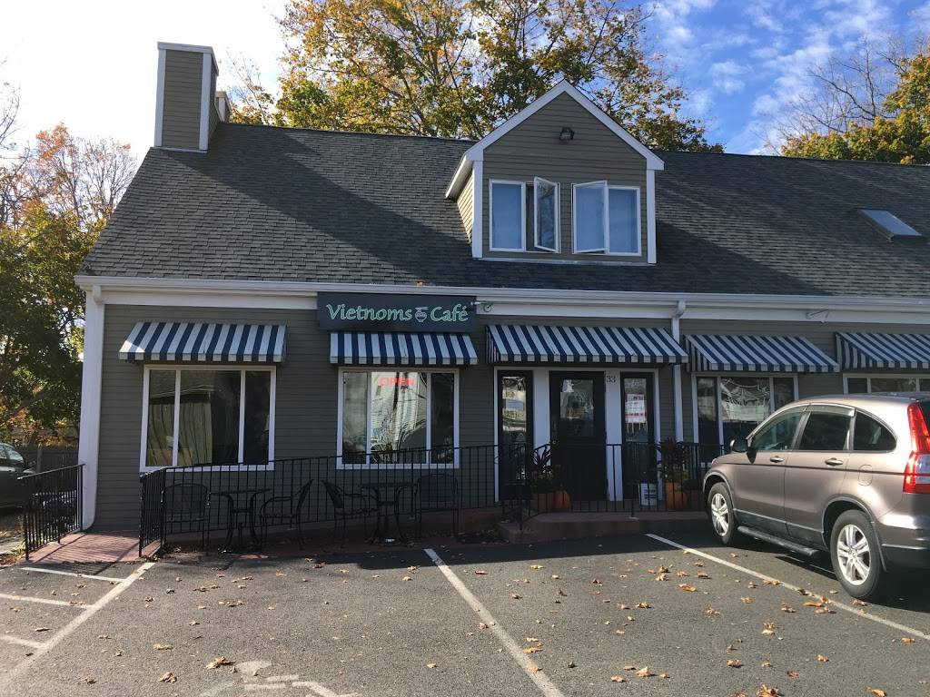Vietnoms Café | restaurant | 33 Water St, Guilford, CT 06437, USA | 2036895299 OR +1 203-689-5299