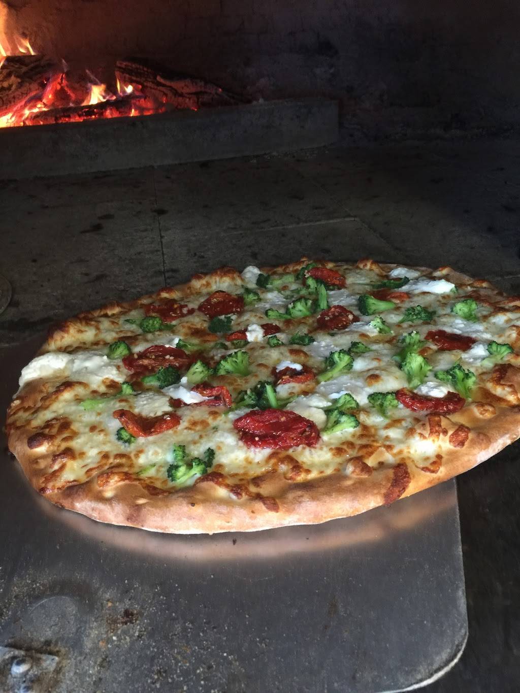 Hubbard Park Pizza | meal delivery | 843 W Main St, Meriden, CT 06451, USA | 2036398941 OR +1 203-639-8941