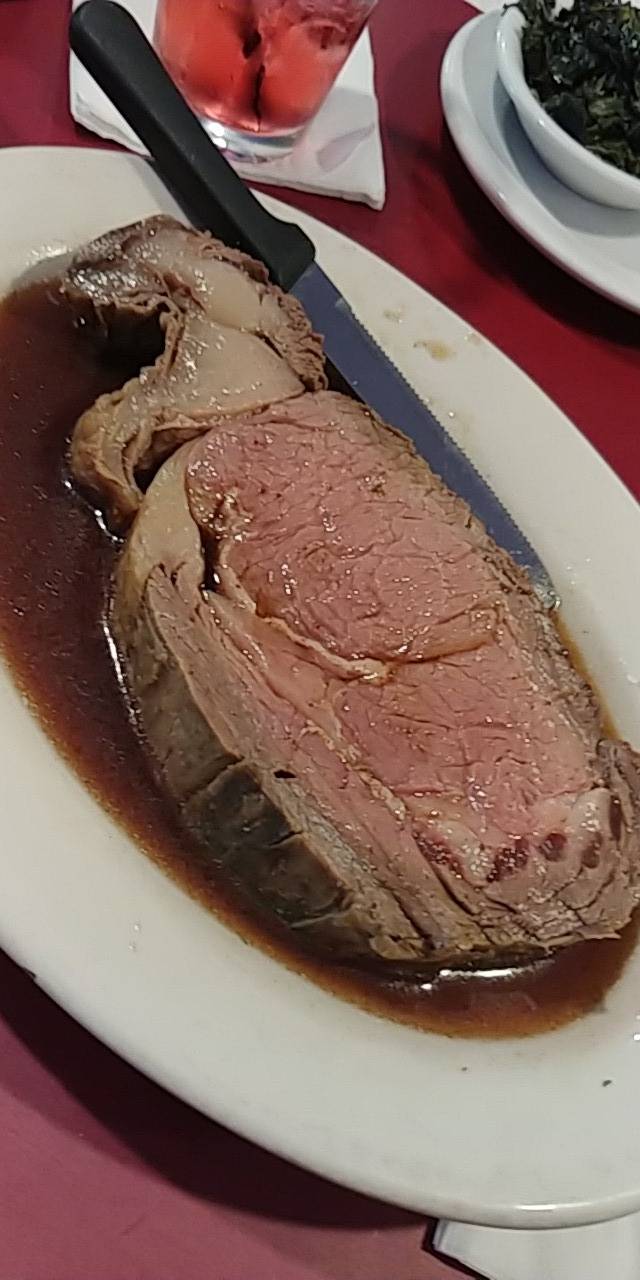 Mikes Famous Pizza | restaurant | 105 Taunton Ave, Norton, MA 02766, USA | 5082869062 OR +1 508-286-9062