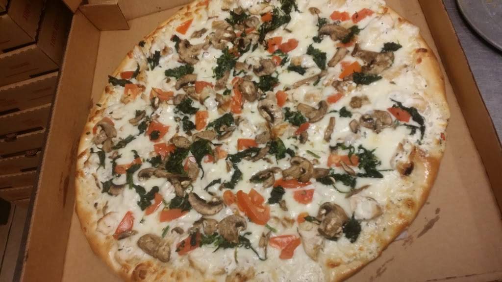 Cinos Pizza | restaurant | 425 W Town Pl #114, St. Augustine, FL 32092, USA | 9049404445 OR +1 904-940-4445