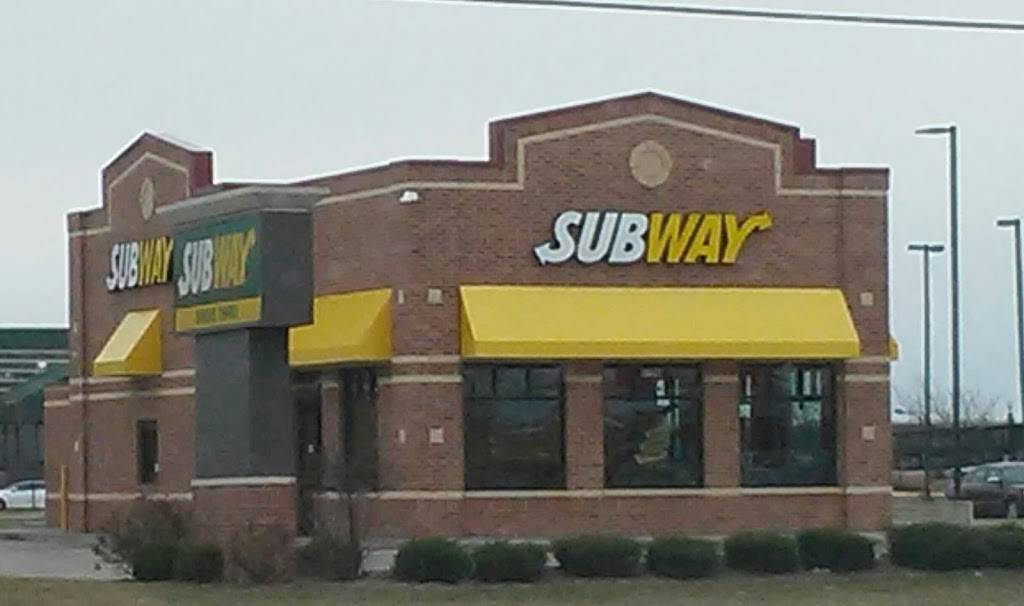 Subway | meal takeaway | 3704 N Maize Rd, Wichita, KS 67205, USA | 3167217777 OR +1 316-721-7777