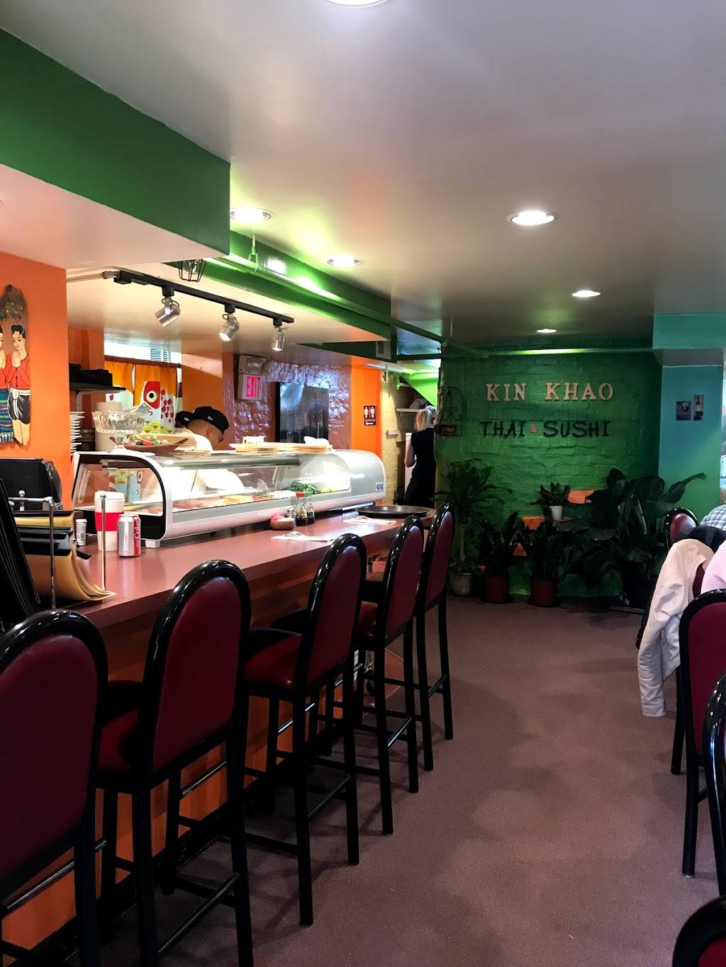 Kin Khao Thai and Sushi | restaurant | 607 E Lincolnway, Valparaiso, IN 46383, USA | 2192998268 OR +1 219-299-8268