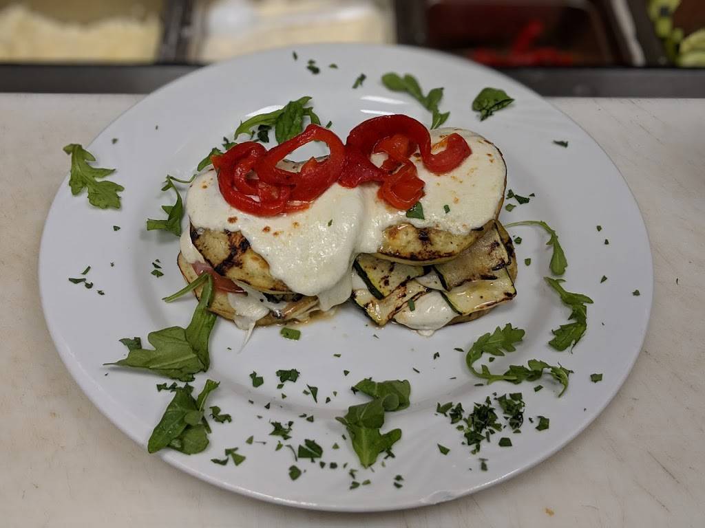 Ginos Pizza | restaurant | 25-23 Parsons Blvd, Flushing, NY 11354, USA | 7188863411 OR +1 718-886-3411