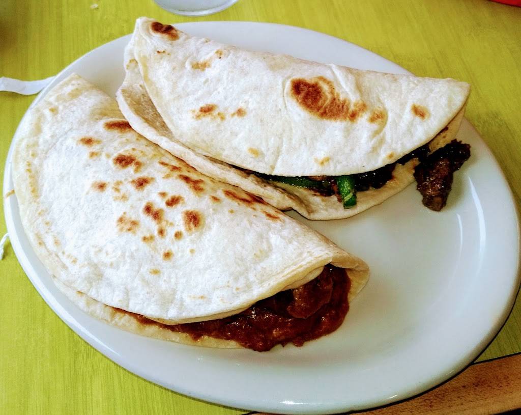 Las Salsas | restaurant | 2018 San Pedro Ave, San Antonio, TX 78212, USA | 2107325366 OR +1 210-732-5366