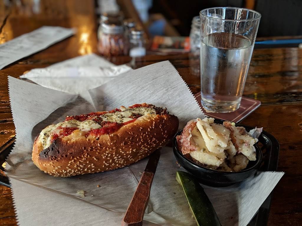 Milwaukee Delicatessen Company | restaurant | 101 W 9th St, Kansas City, MO 64105, USA | 8164716900 OR +1 816-471-6900