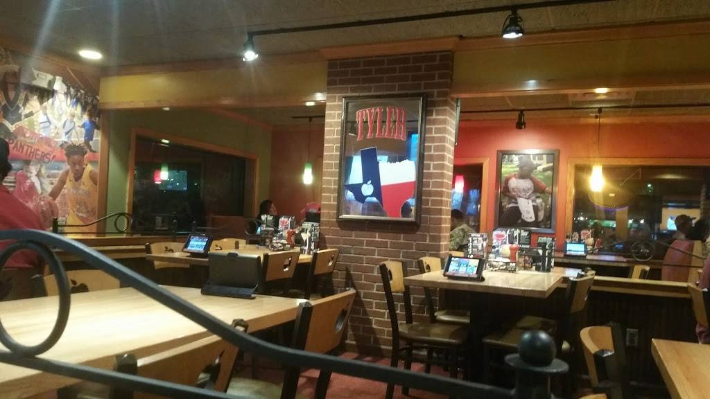 Applebees Grill + Bar | restaurant | 5502 S Broadway Ave, Tyler, TX 75703, USA | 9035094848 OR +1 903-509-4848