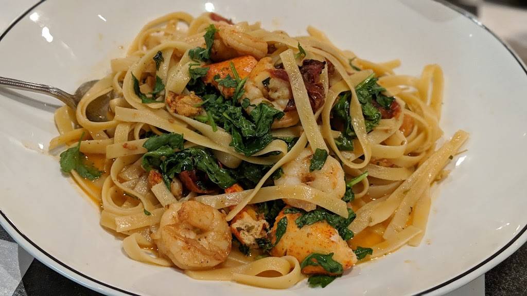 Marias Italian Kitchen | restaurant | 3537 E Foothill Blvd, Pasadena, CA 91107, USA | 6263512080 OR +1 626-351-2080