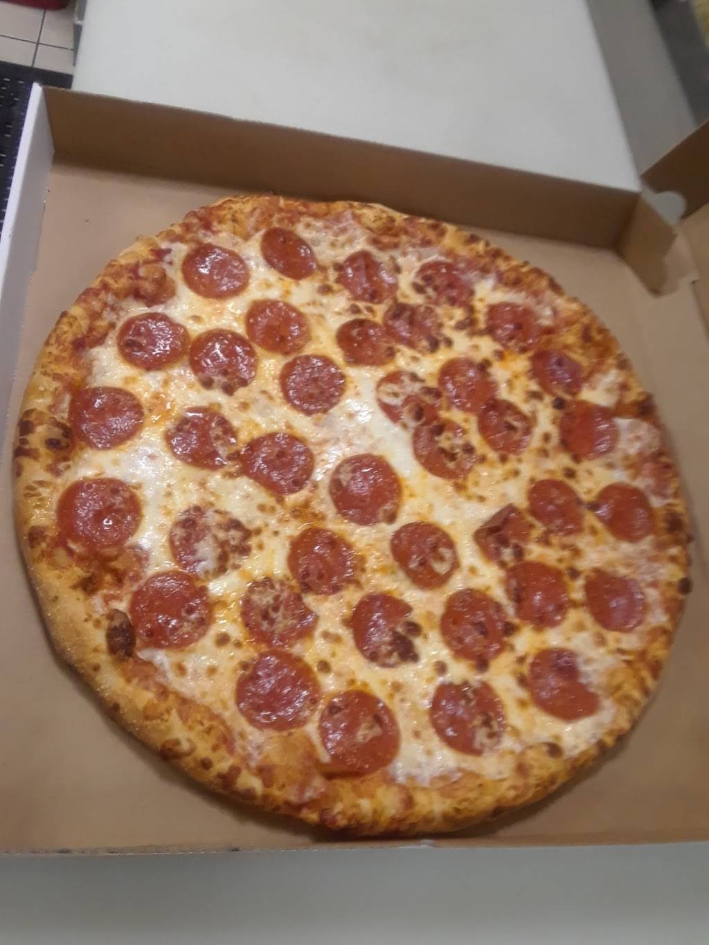 Papa Lou Pizza LLC | restaurant | 5310 Hull Street Rd, Richmond, VA 23224, USA | 8045069757 OR +1 804-506-9757