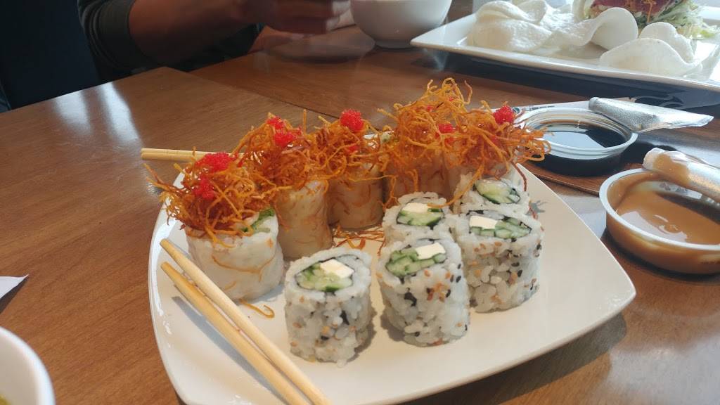 Sushi Shop | restaurant | 8061 Boulevard Newman, LaSalle, QC H8N 2N9, Canada | 5145950777 OR +1 514-595-0777
