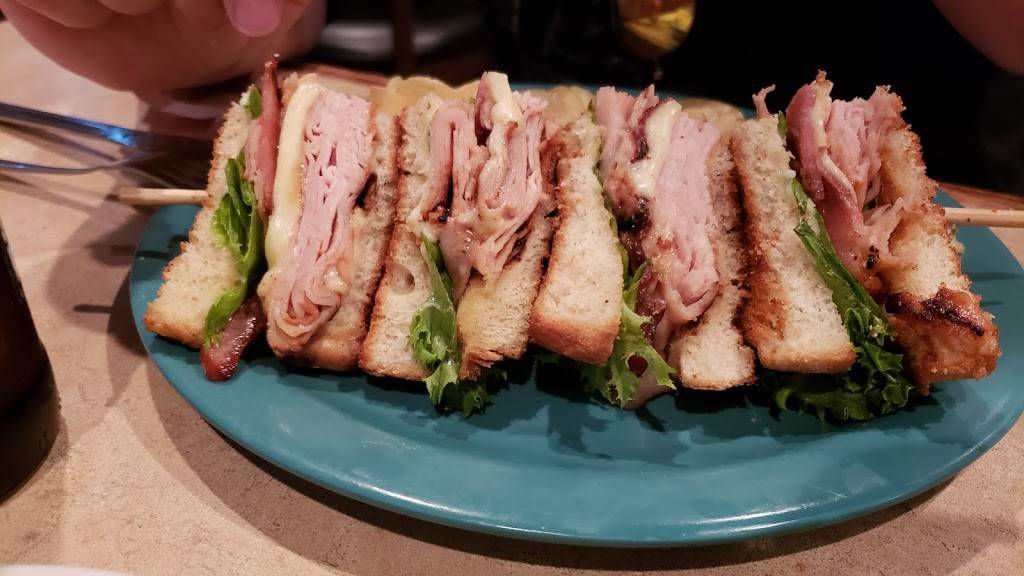 DArcys Pint | restaurant | 661 W Stanford Ave, Springfield, IL 62704, USA | 2174928800 OR +1 217-492-8800