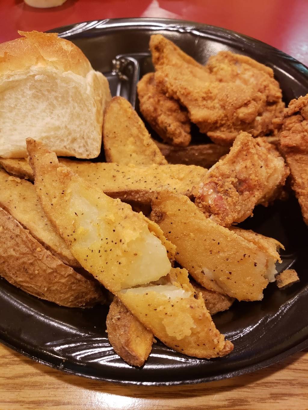 Mountain Fried Chicken | restaurant | 5954 University Pkwy, Winston-Salem, NC 27105, USA | 3367671676 OR +1 336-767-1676
