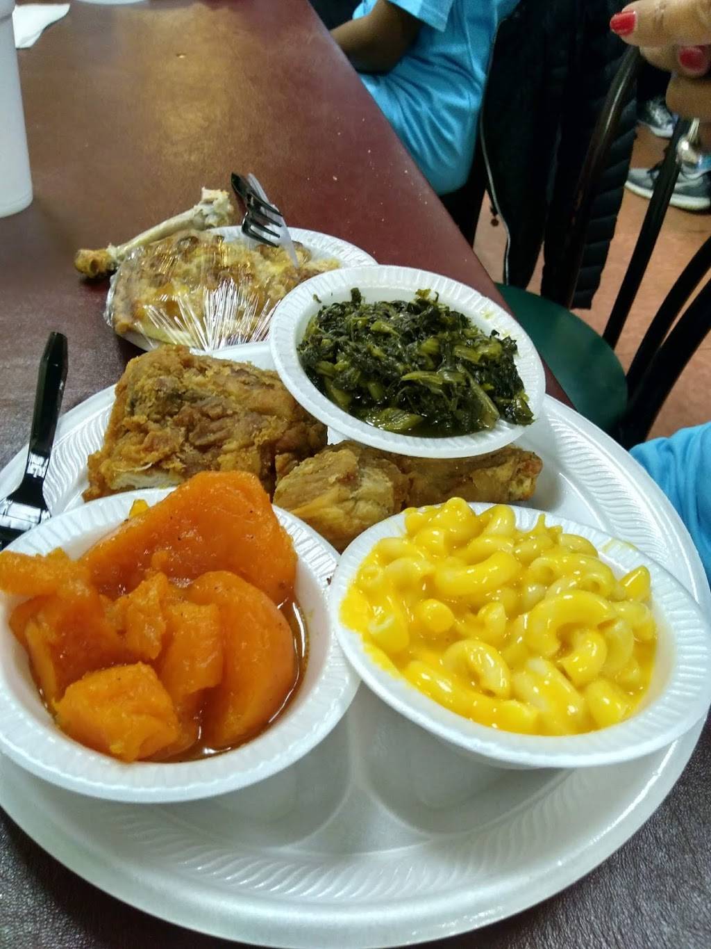 Willie Moores Restaurant | restaurant | 109 N Main St, Memphis, TN 38103, USA | 9015214674 OR +1 901-521-4674