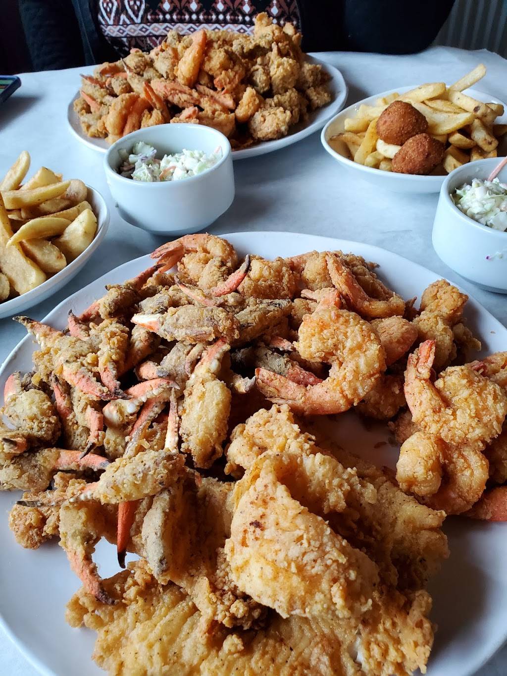 Bozos Seafood Market | restaurant | 2012 Ingalls Ave, Pascagoula, MS 39567, USA | 2287623322 OR +1 228-762-3322