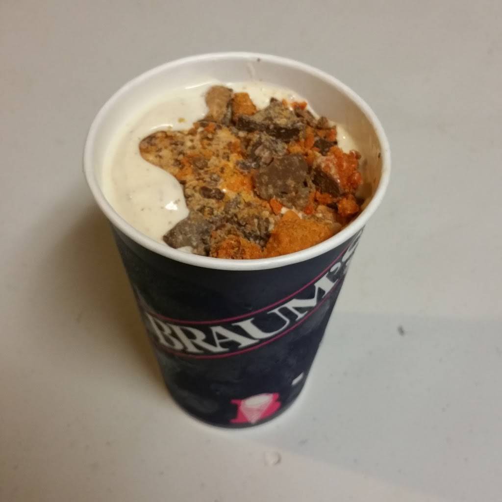 Braums Ice Cream & Burger Restaurant | restaurant | 2506 N, US-75, Sherman, TX 75090, USA | 9038914547 OR +1 903-891-4547