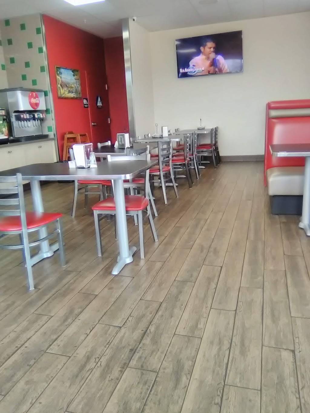 Albertos Mexican food | restaurant | 33389 CA-74, Hemet, CA 92545, USA | 9514910950 OR +1 951-491-0950