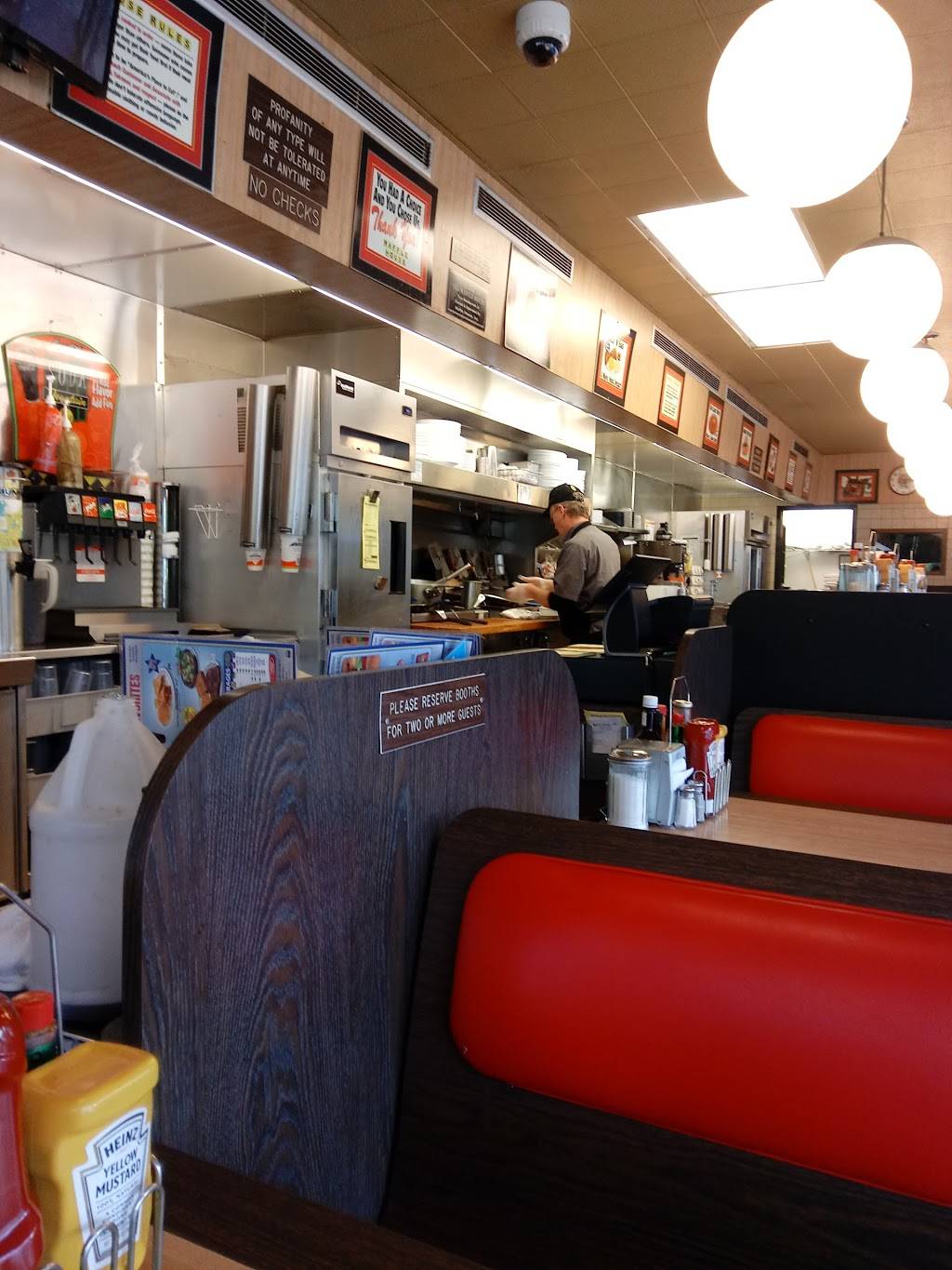 Waffle House | meal takeaway | 2624 Westinghouse Blvd, Raleigh, NC 27604, USA | 9198335954 OR +1 919-833-5954