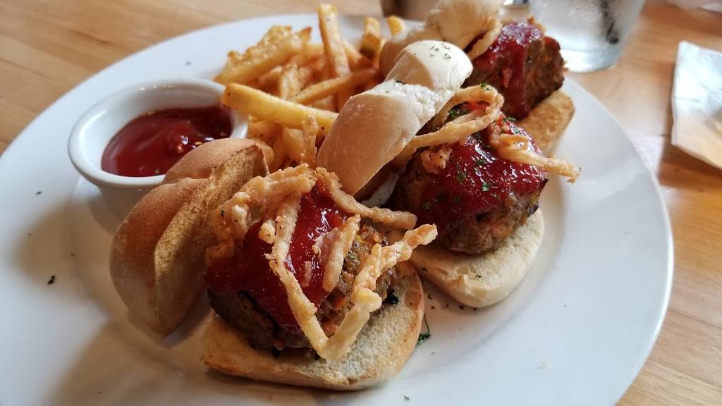 Blackbird Gastropub | restaurant | 575 S University Blvd, Norman, OK 73069, USA | 4059285555 OR +1 405-928-5555