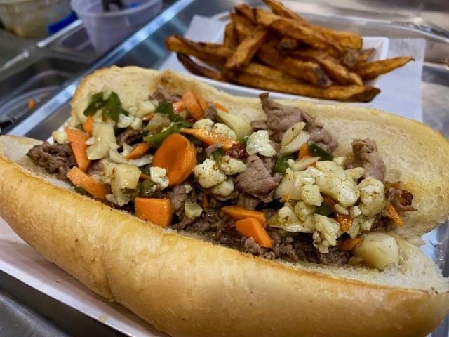 Carbon Pit Beef | restaurant | 520 N 4th St, Minneapolis, MN 55401, USA | 6128089670 OR +1 612-808-9670