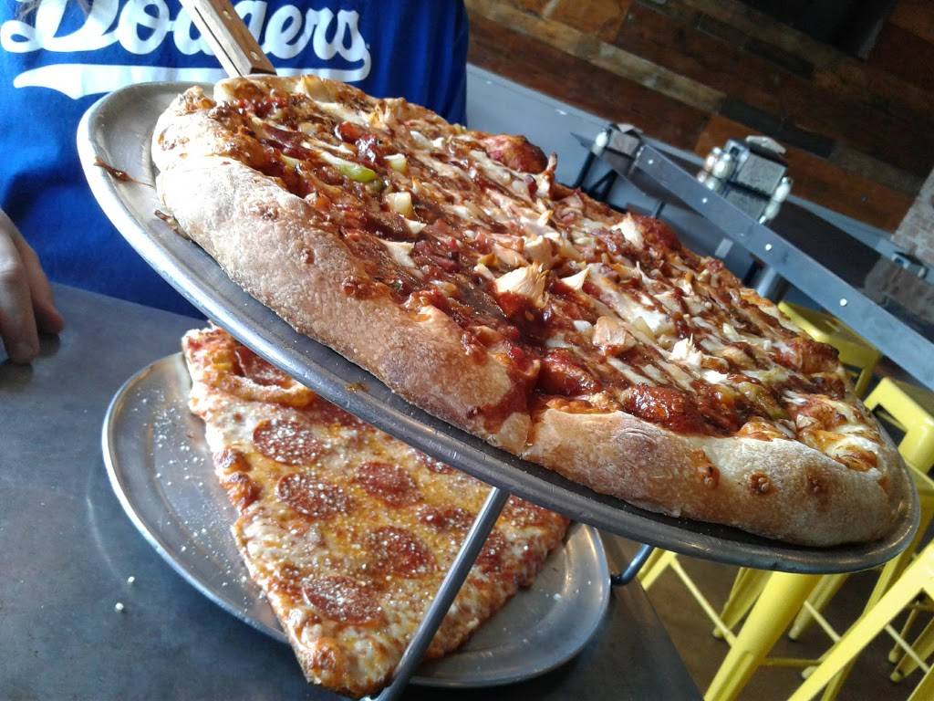 Upper Crust Pizza | restaurant | 1909 E Grant Rd, Tucson, AZ 85719, USA | 5208817000 OR +1 520-881-7000