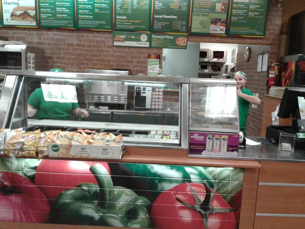 Subway | restaurant | 126 W Commercial St, Mazomanie, WI 53560, USA | 6087952530 OR +1 608-795-2530