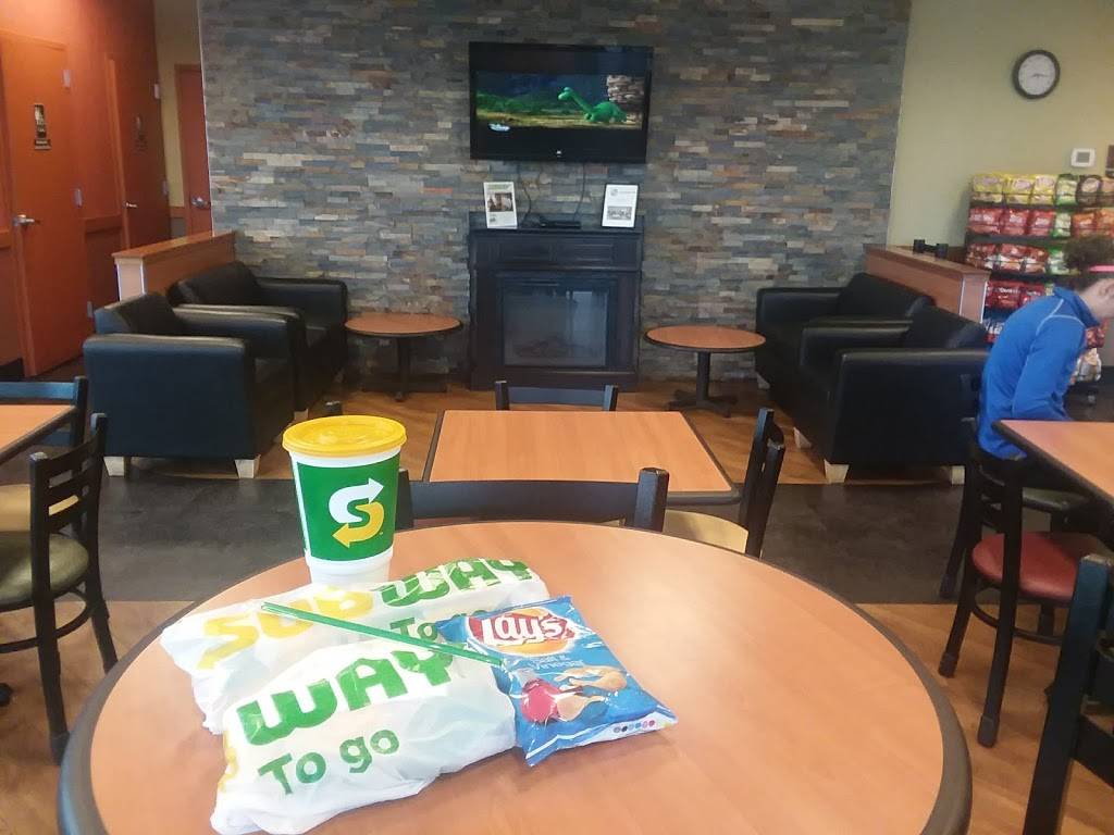 Subway | meal takeaway | 4710 Werner Rd, Bremerton, WA 98312, USA | 3606279677 OR +1 360-627-9677