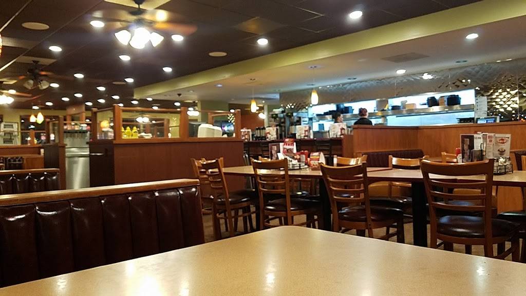 Dennys | restaurant | 600 S Frontage Rd, Wisconsin Dells, WI 53965, USA | 6082547825 OR +1 608-254-7825