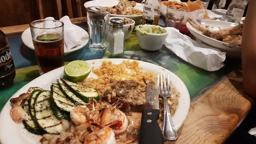 Enriques Mexican Restaurant | restaurant | 6210 E Pacific Coast Hwy, Long Beach, CA 90803, USA | 5624983622 OR +1 562-498-3622