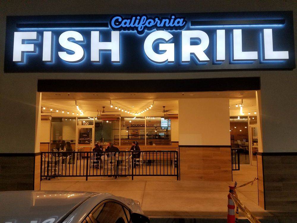 California Fish Grill | restaurant | 2100 Arden Way Suite 100, Sacramento, CA 95825, USA | 9165201658 OR +1 916-520-1658