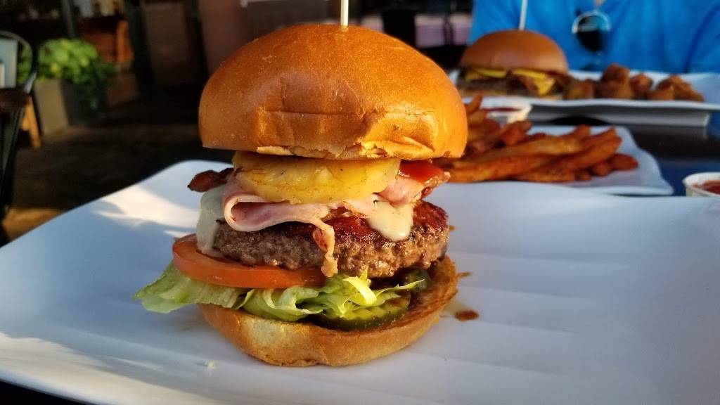 Annys Fine Burger | restaurant | 5375 Kearny Villa Rd, San Diego, CA 92123, USA | 8582780618 OR +1 858-278-0618