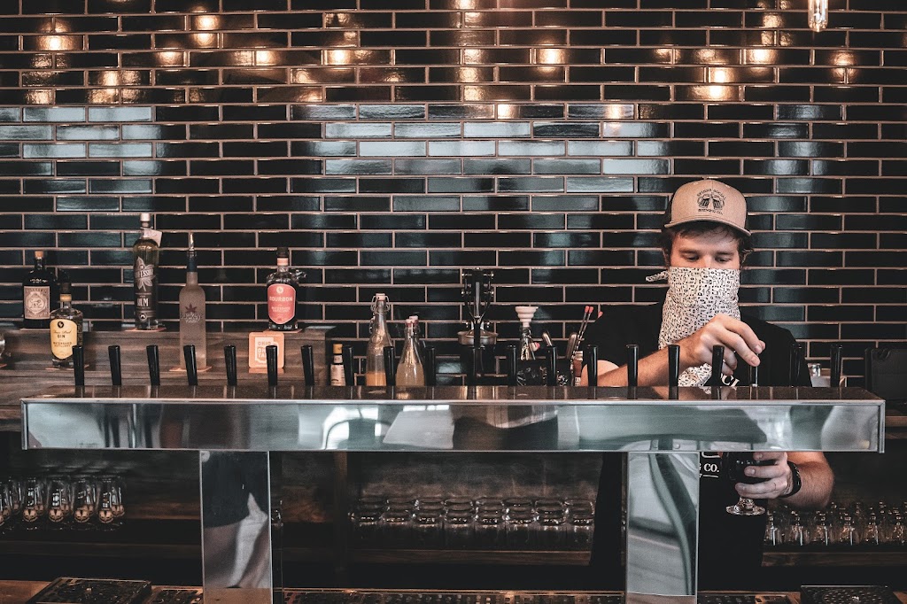 Spires Social Brewing Co. | restaurant | 8757 Sancus Blvd, Columbus, OH 43240, USA | 6144268057 OR +1 614-426-8057