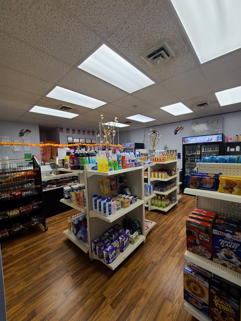 Maras Mini Store | restaurant | 39 E Main St, Hummelstown, PA 17036, United States | 7172201199 OR +1 717-220-1199