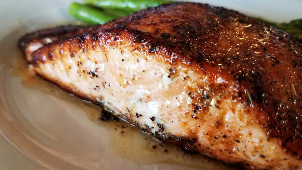 The Rooster Cafe | restaurant | 111 E Broadway St, Winnsboro, TX 75494, USA | 9033476541 OR +1 903-347-6541