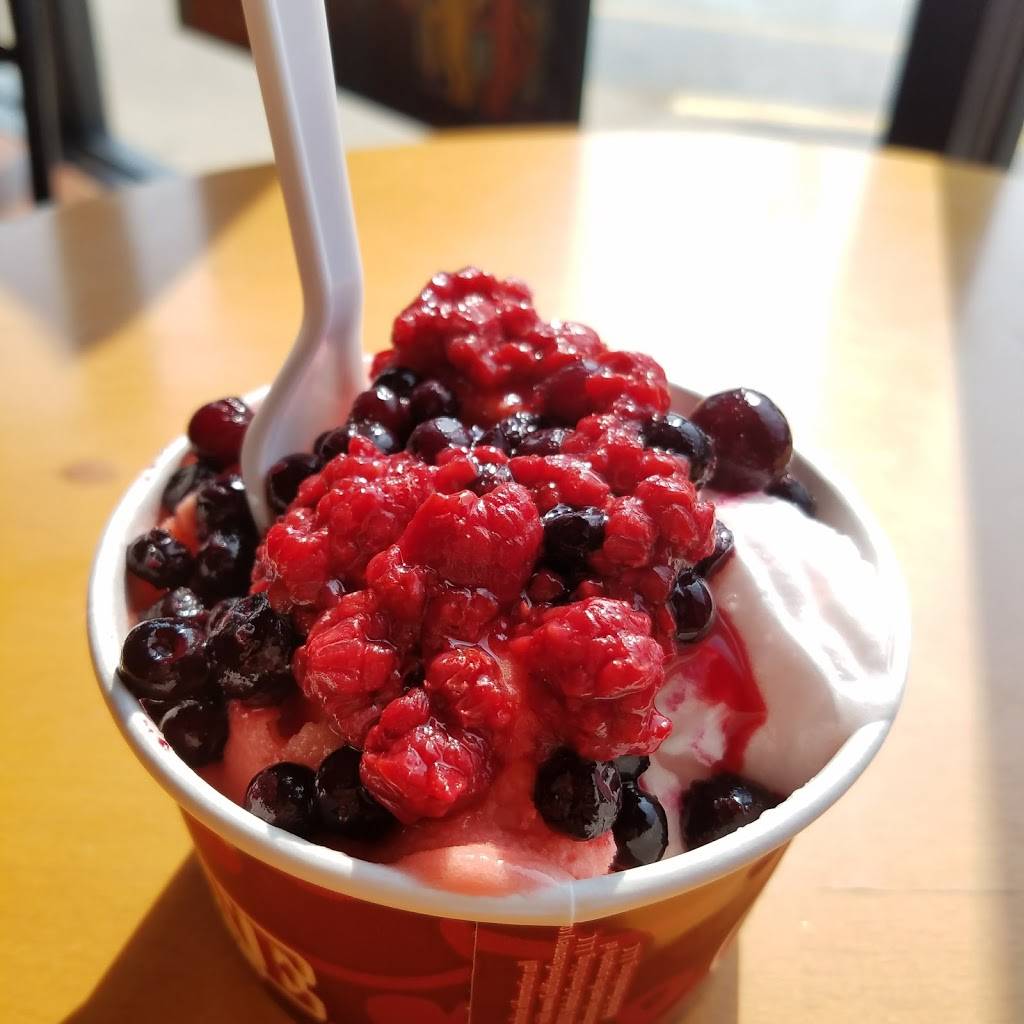 Cold Stone Creamery | bakery | 18717 Dixie Hwy, Homewood, IL 60430, USA | 7086479812 OR +1 708-647-9812