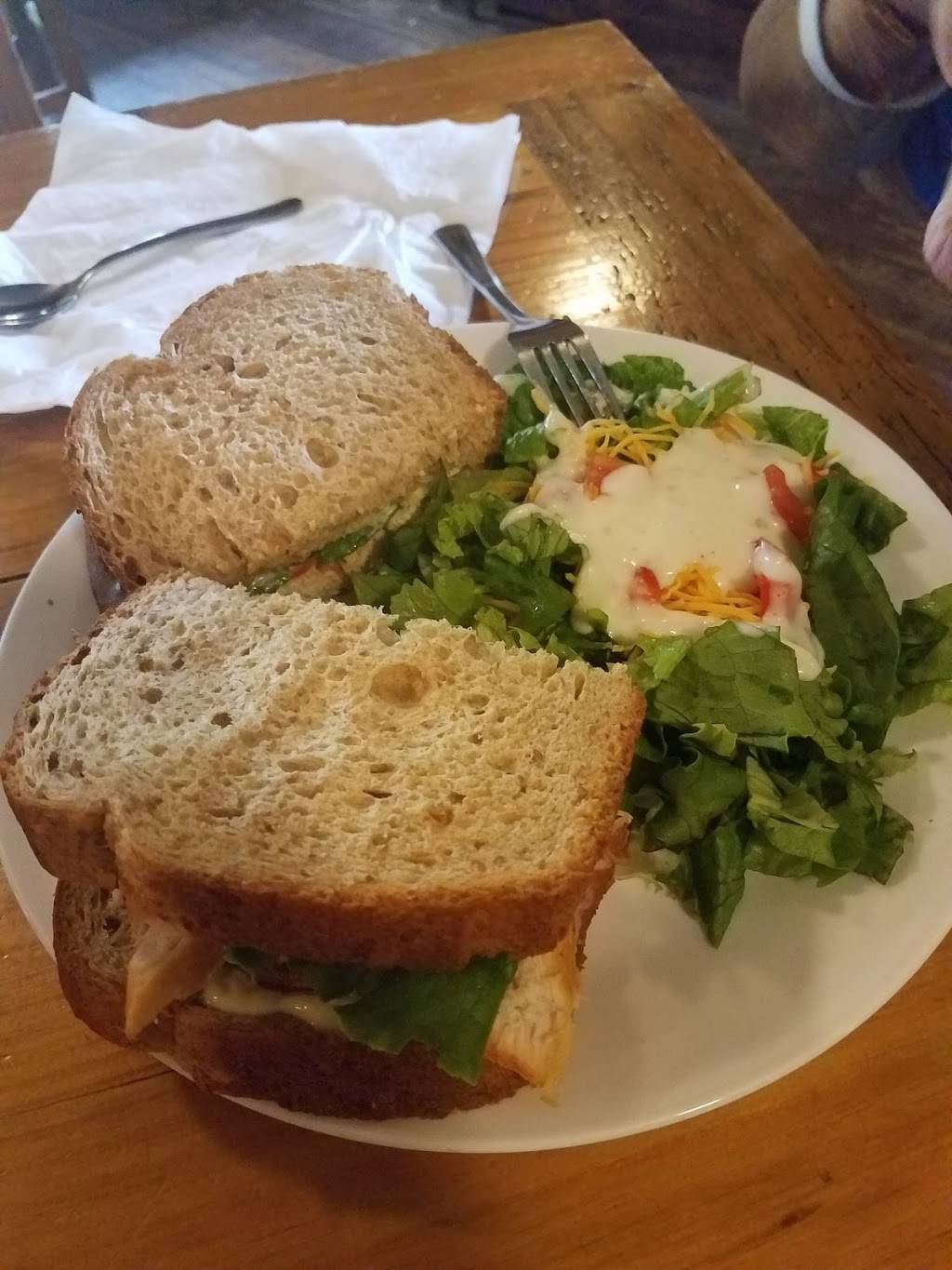 Hen House Cafe | restaurant | 613 W Broadway St #2407, Okemah, OK 74859, USA | 9186232501 OR +1 918-623-2501