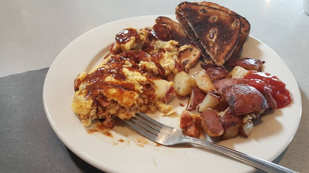 The Daily Paper Restaurant | restaurant | 644 W Main St, Hyannis, MA 02601, USA | 5087908800 OR +1 508-790-8800