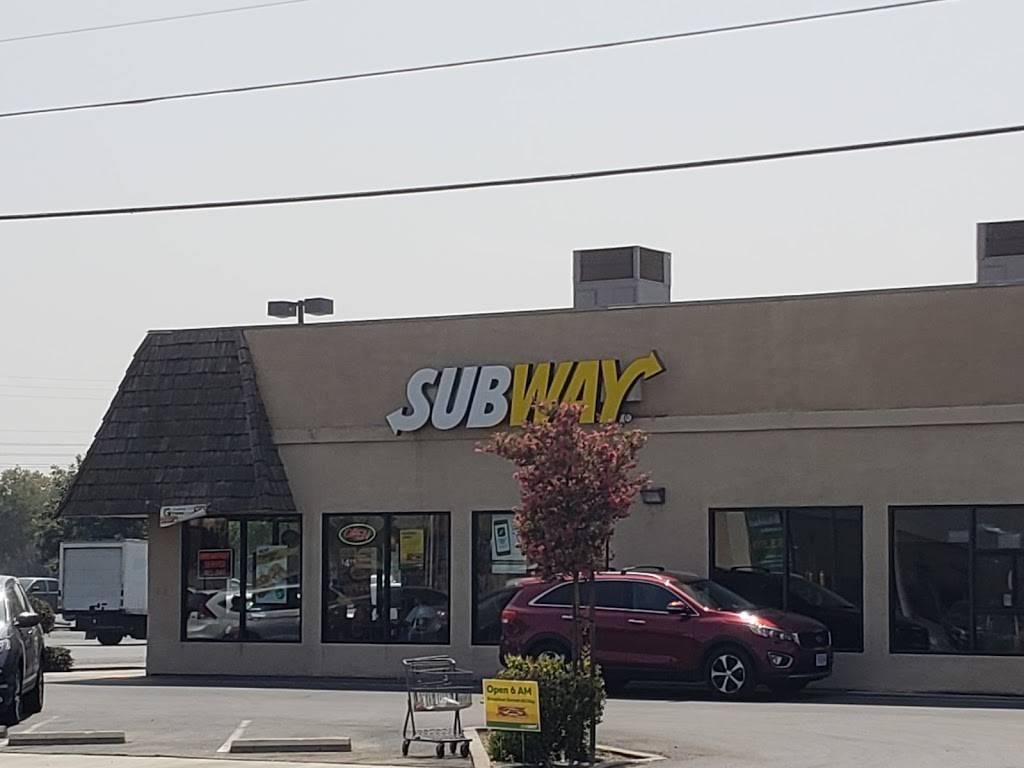 Subway Restaurants | restaurant | 777 W. Grangeville Blvd Suite 103 Hanford Savemart Shopping Ctr, Hanford, CA 93230, USA | 5595828182 OR +1 559-582-8182