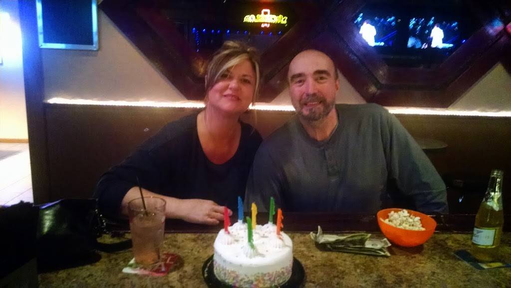 Lucios | restaurant | 35583 Lakeshore Blvd, Eastlake, OH 44095, USA | 4409425252 OR +1 440-942-5252