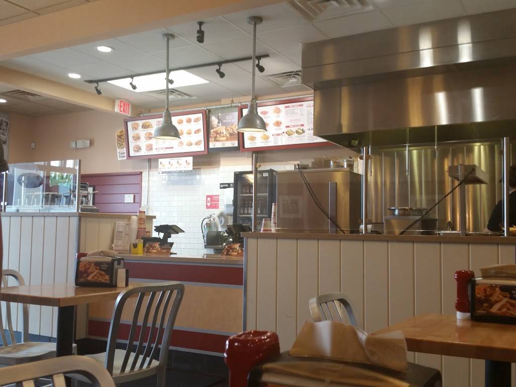 Wayback Burgers | restaurant | 1700 Raleigh Rd Pkwy W #140, Wilson, NC 27896, USA | 2522812080 OR +1 252-281-2080