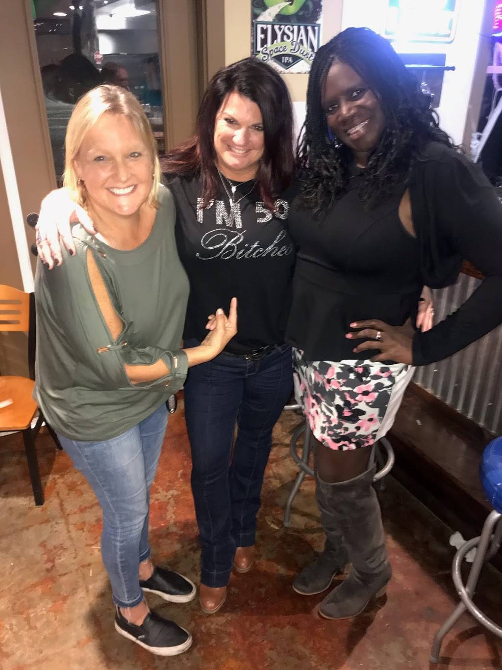 TDS at the PIER | restaurant | 440 Edinburgh Way, Seneca, SC 29678, USA | 8649739546 OR +1 864-973-9546