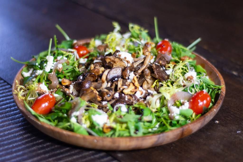 Rustic Social House | restaurant | 2083 Lake Shore Blvd W, Toronto, ON M6S 1A1, Canada | 4162515100 OR +1 416-251-5100