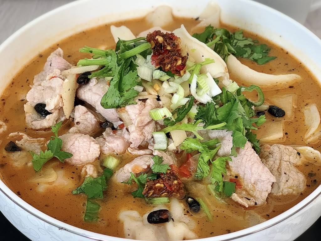 庞记桂林米粉 Pang Ji Gui Lin Nouilles | restaurant | 6396 Boulevard Monk, Montréal, QC H4E 3H9, Canada | 4383857881 OR +1 438-385-7881