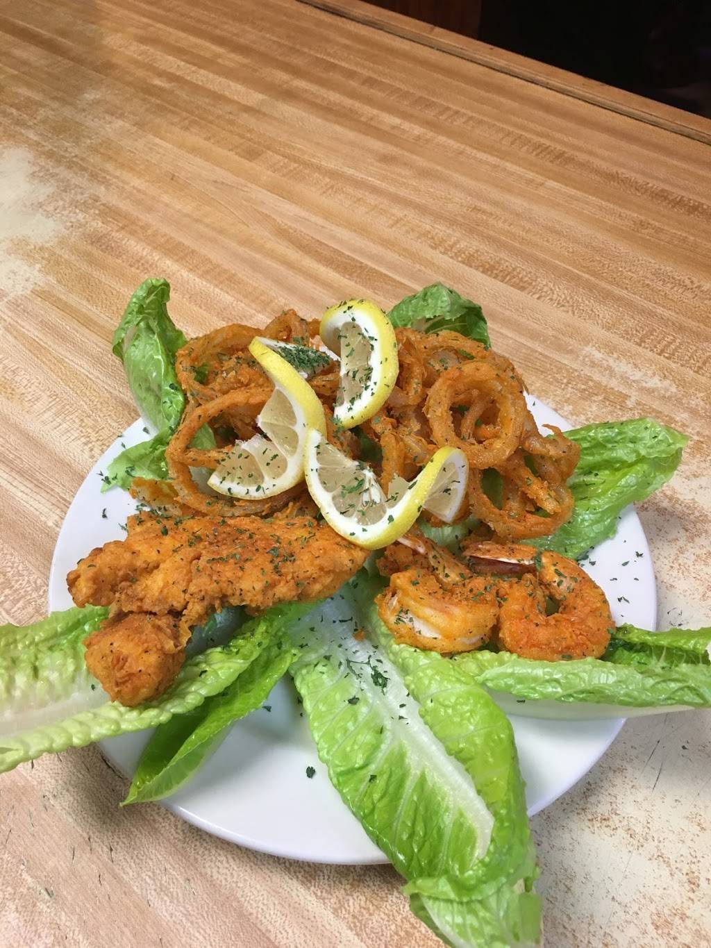 Genovas Pizza And Pastaria | restaurant | 3316 NY-112, Medford, NY 11763, USA | 6316967776 OR +1 631-696-7776