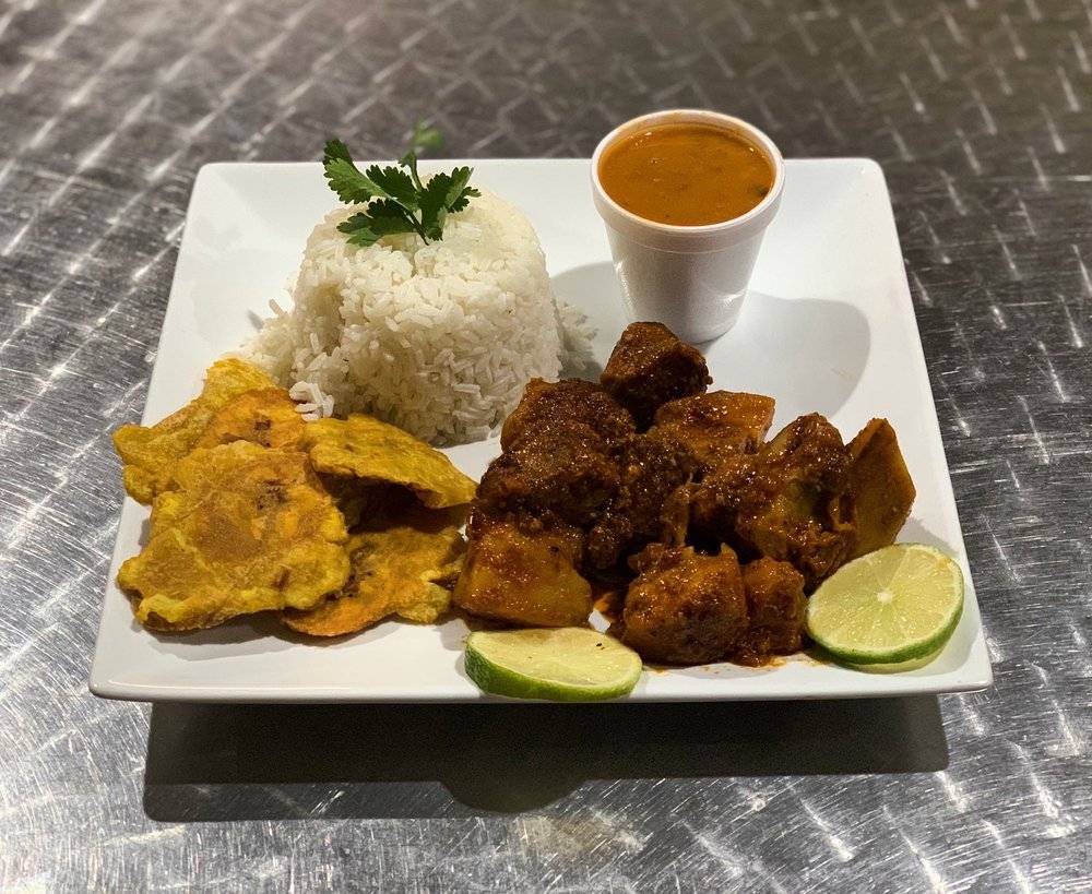 MONCHYS PATIO RESTAURANT | restaurant | 1971 NW 17th Ave, Miami, FL 33125, USA | 3054567980 OR +1 305-456-7980