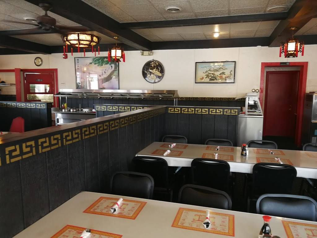 Chens Chinese & Thai | restaurant | 212 E Colby St, Whitehall, MI 49461, USA | 2318936138 OR +1 231-893-6138