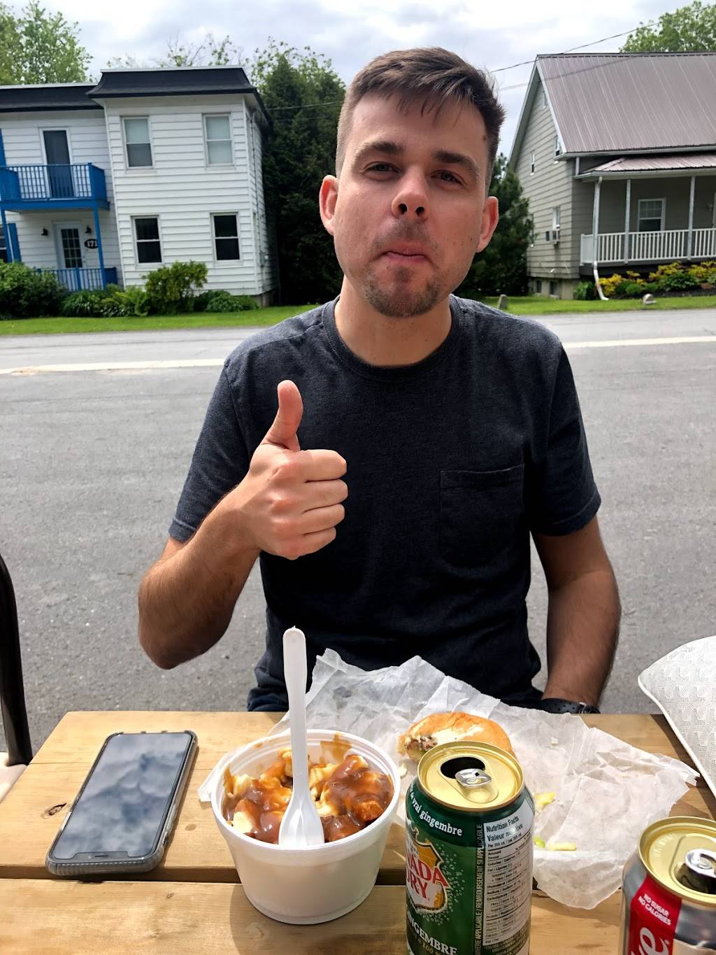 cantine chez ti -marc | restaurant | 168 Rue Saint Joseph, Mont-Saint-Grégoire, QC J0J, Canada | 4503589054 OR +1 450-358-9054