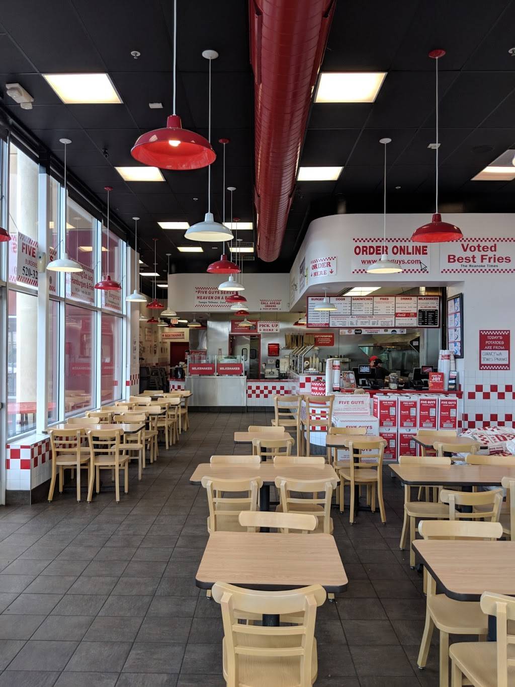 Five Guys | meal takeaway | 5566 E Broadway Blvd, Tucson, AZ 85711, USA | 5203231750 OR +1 520-323-1750
