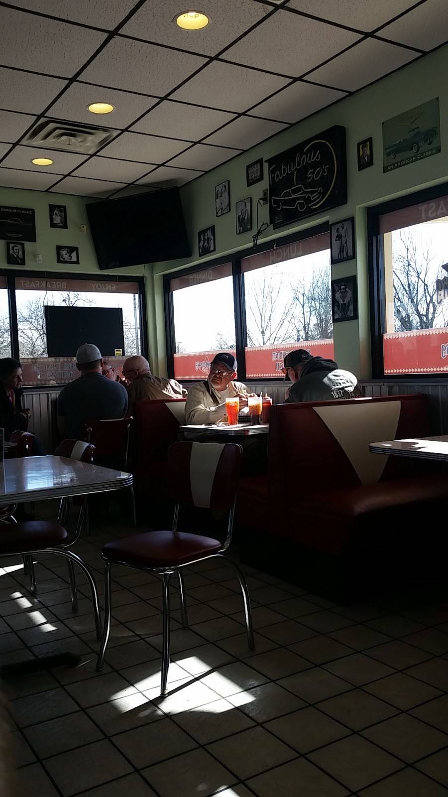 Boomarang Diner | restaurant | 701 S York St, Muskogee, OK 74403, USA | 9186866868 OR +1 918-686-6868