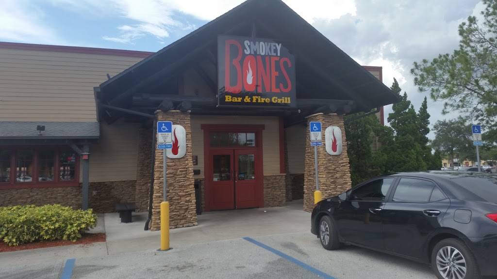 Smokey Bones Bar & Fire Grill | meal takeaway | 3901 US-98, Lakeland, FL 33809, USA | 8638158870 OR +1 863-815-8870