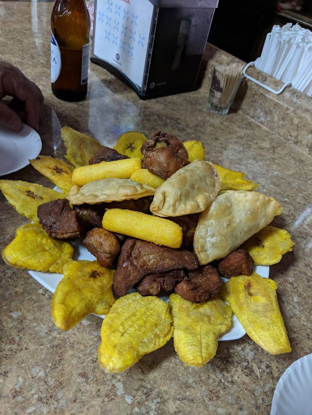 El Ponceño Restaurant | restaurant | 3225 S John Young Pkwy, Kissimmee, FL 34746, USA | 4072017942 OR +1 407-201-7942