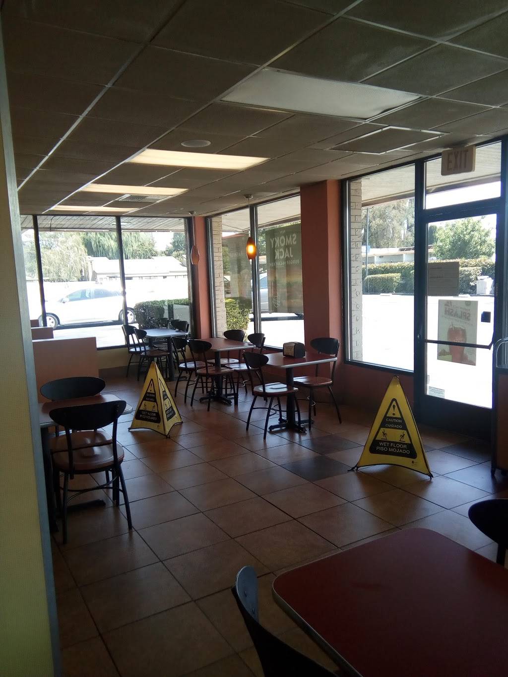 Jack in the Box | restaurant | 2612 Coffee Rd, Modesto, CA 95355, USA | 2095783151 OR +1 209-578-3151